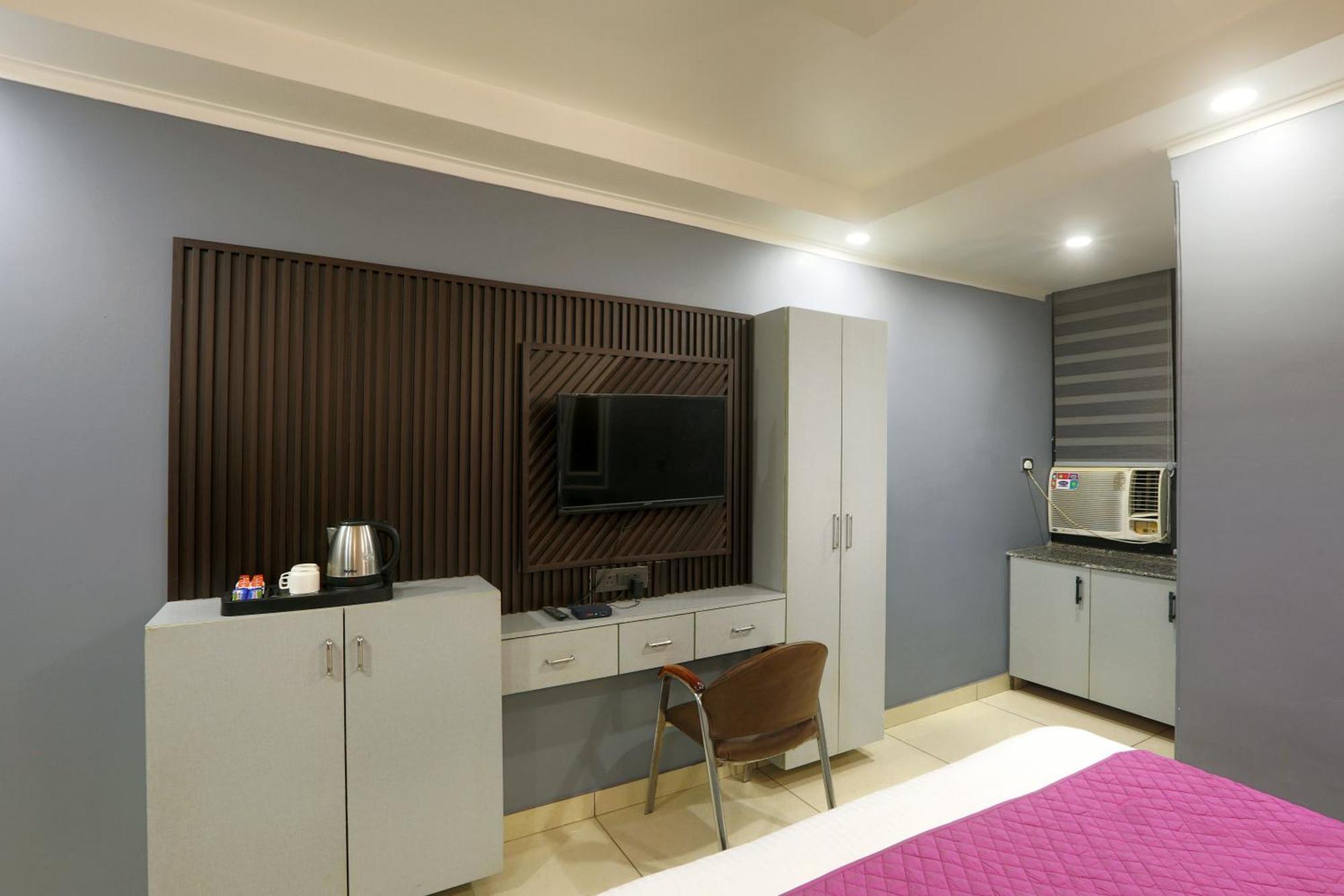 ניו דלהי Hotel Aerostay Residency Igi Airport Delhi מראה חיצוני תמונה