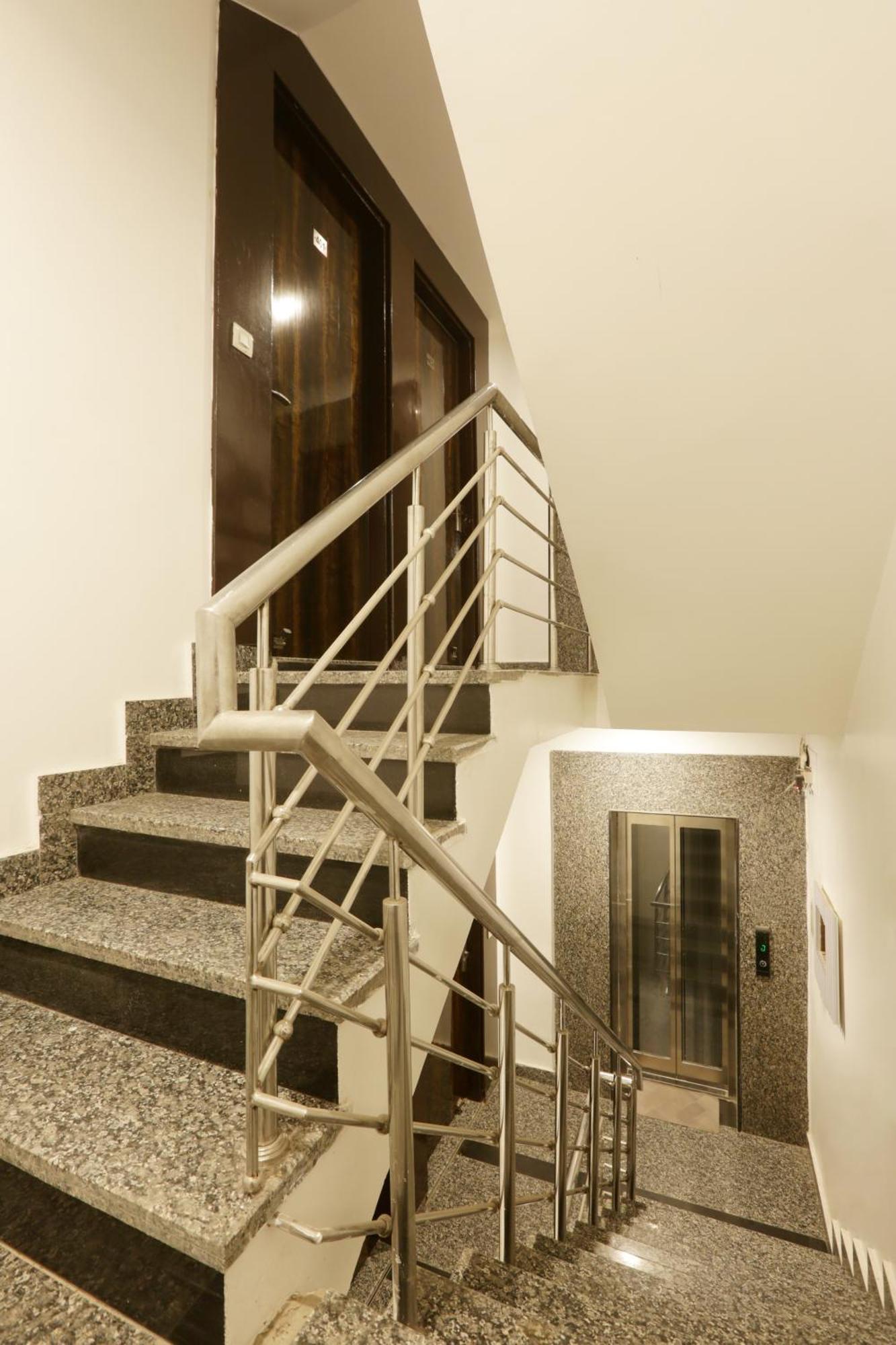 ניו דלהי Hotel Aerostay Residency Igi Airport Delhi מראה חיצוני תמונה