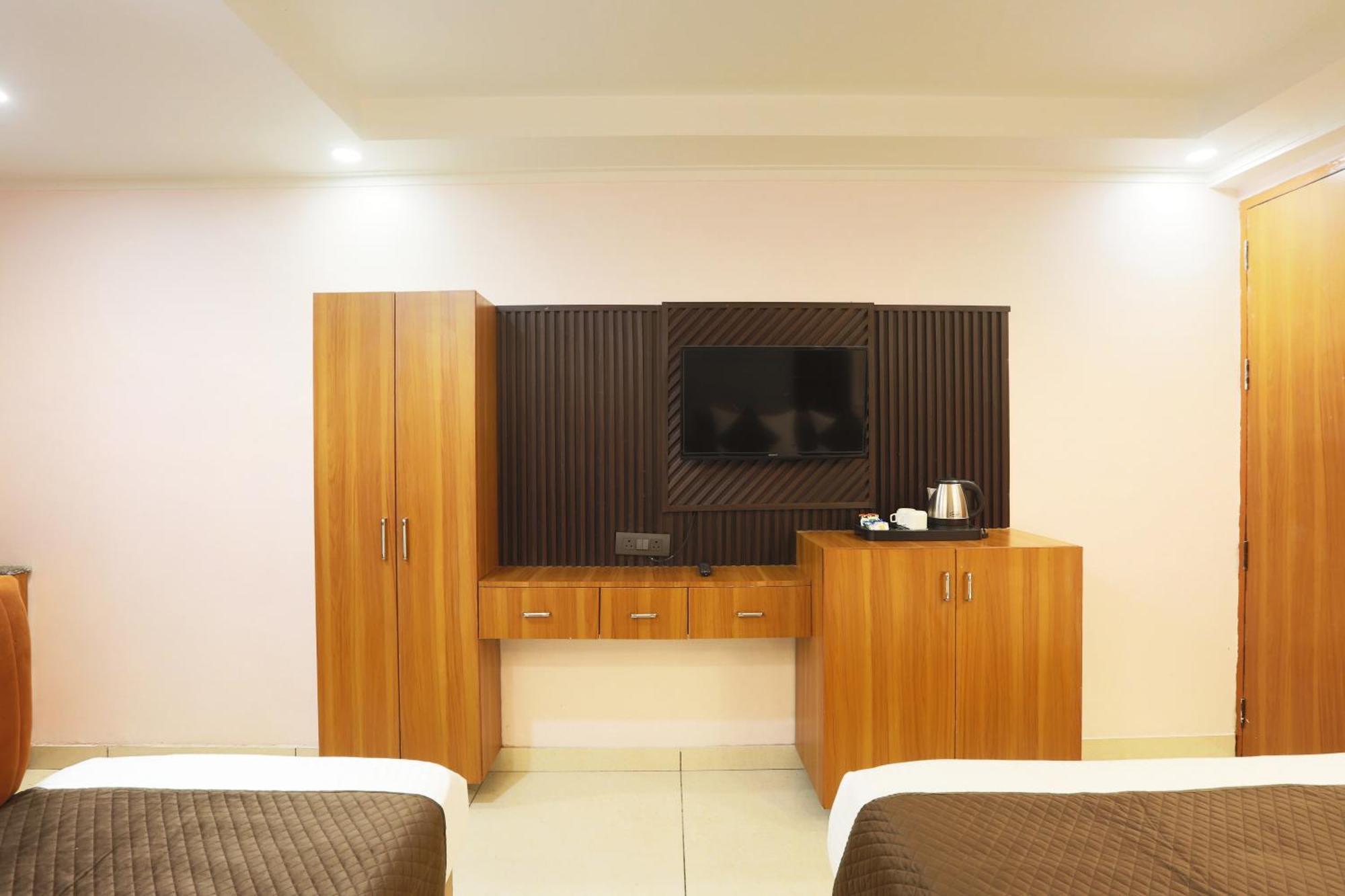 ניו דלהי Hotel Aerostay Residency Igi Airport Delhi מראה חיצוני תמונה