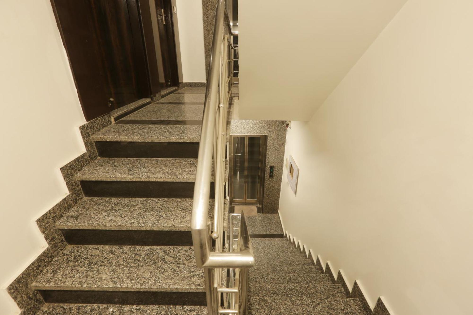 ניו דלהי Hotel Aerostay Residency Igi Airport Delhi מראה חיצוני תמונה