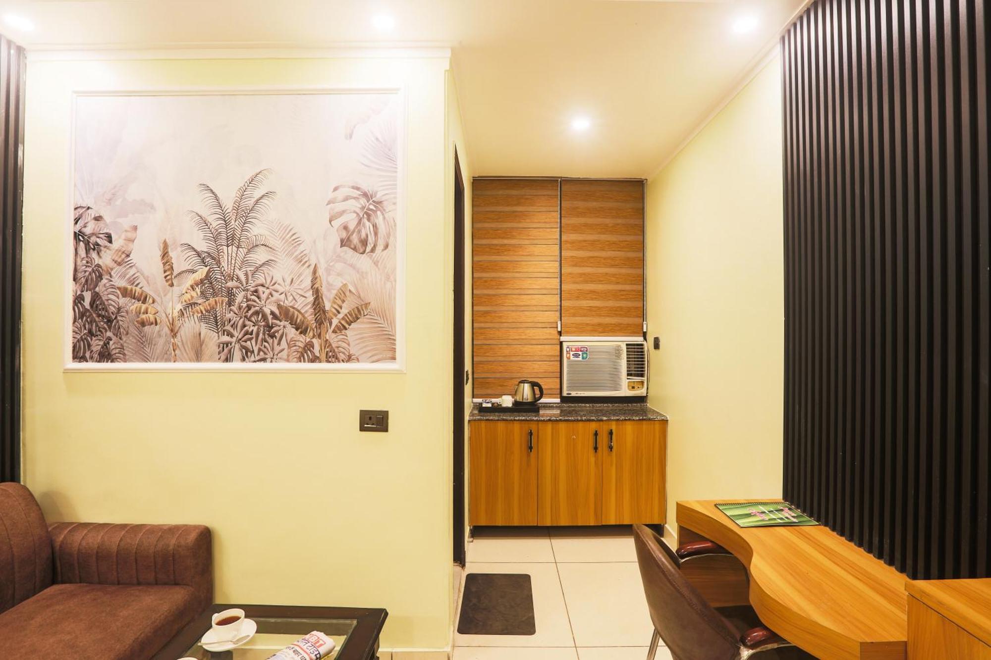 ניו דלהי Hotel Aerostay Residency Igi Airport Delhi מראה חיצוני תמונה